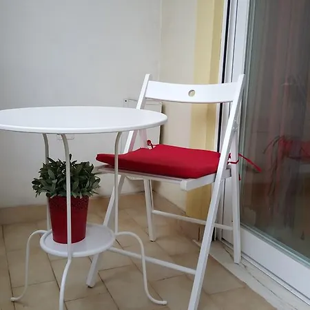 - T2 Old Town - 200m Appartement