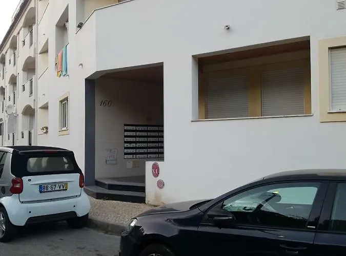 - T2 Old Town - 200m Apartment