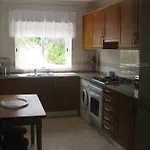 - T2 Old Town - 200m Апартаменти *